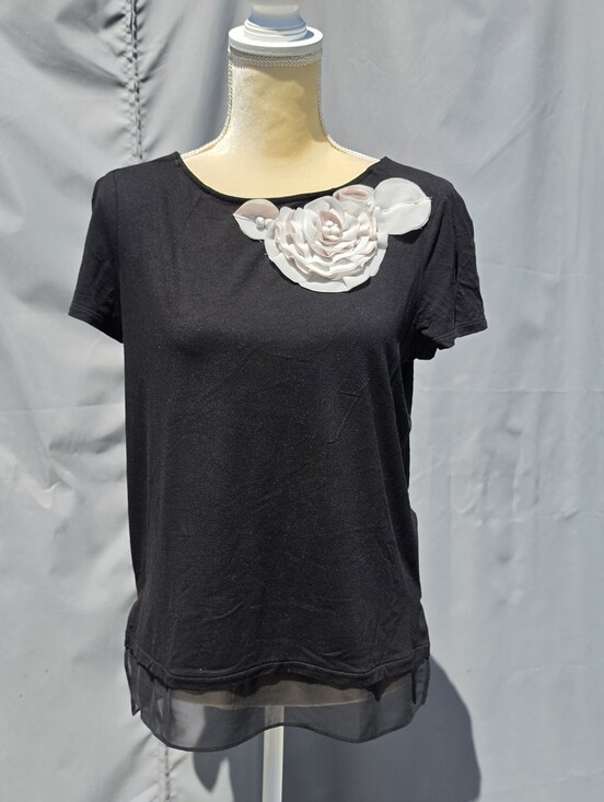 White House Black Market Tops - White House Black Market 3D Floral Embellished Tee Size M